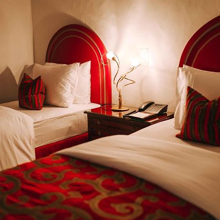 白鹤酒店 日内瓦 客房 照片 A room at the hotel