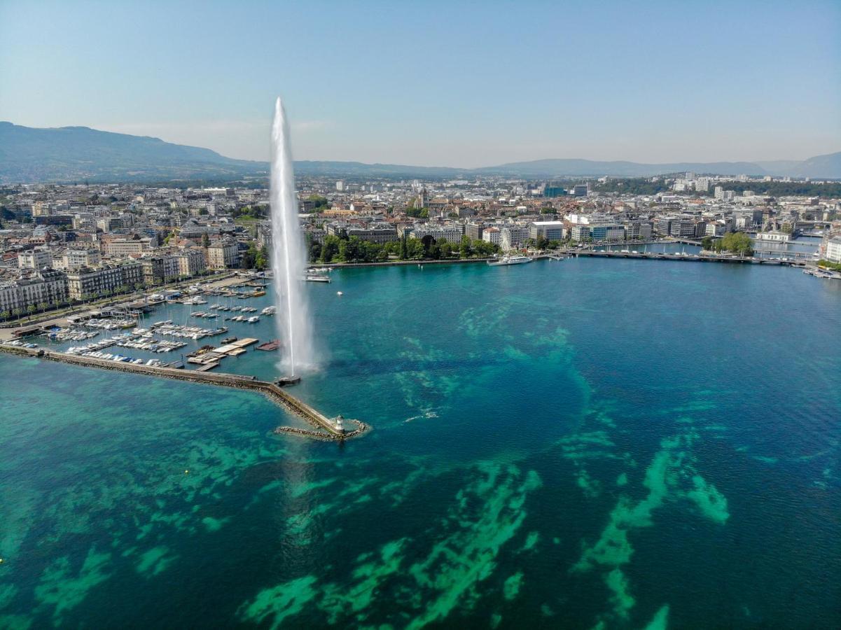 白鹤酒店 日内瓦 外观 照片 The Jet d'Eau in Geneva