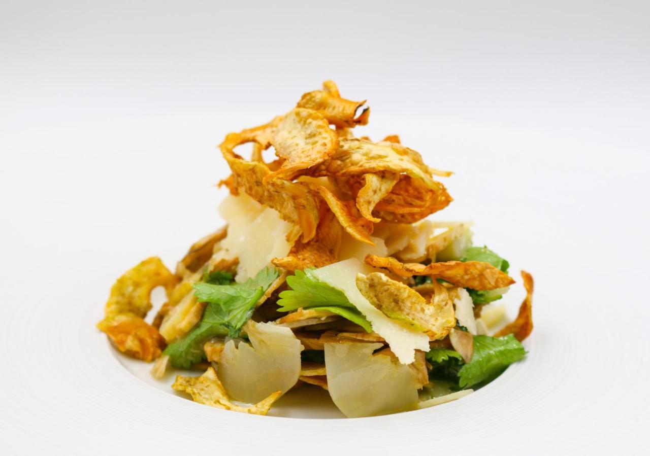 白鹤酒店 日内瓦 外观 照片 A Caesar salad