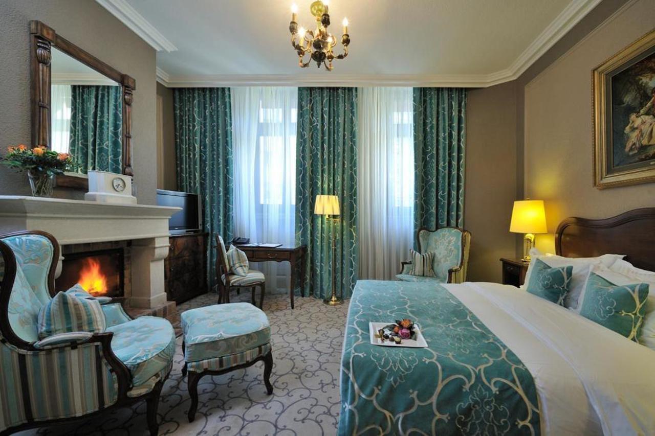 白鹤酒店 日内瓦 外观 照片 A room at the hotel