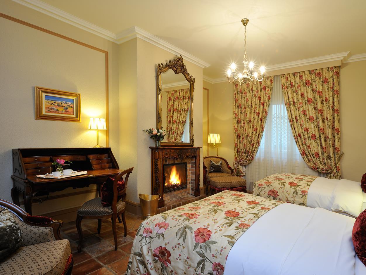 白鹤酒店 日内瓦 外观 照片 A room at the hotel